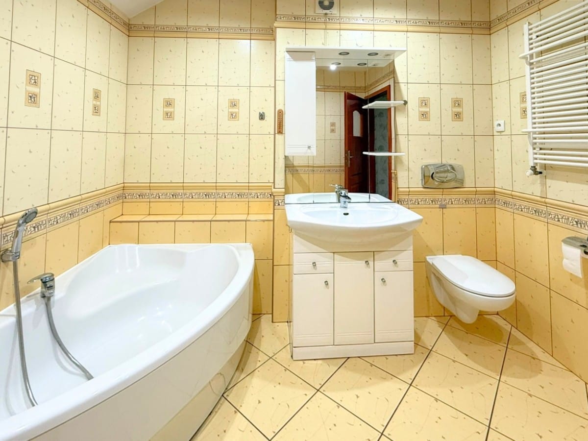 Mieszkanie 3 pokojowe na Sprzedaż