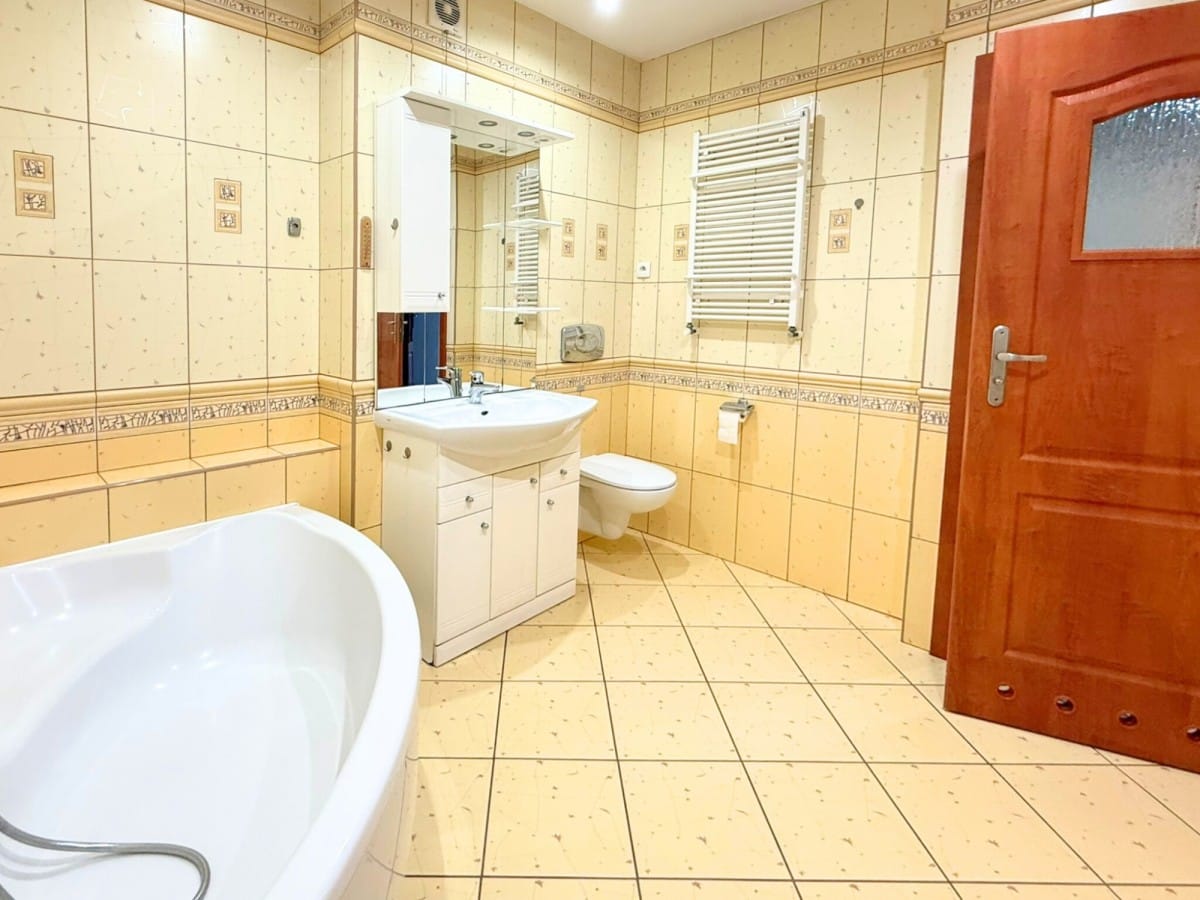 Mieszkanie 3 pokojowe na Sprzedaż