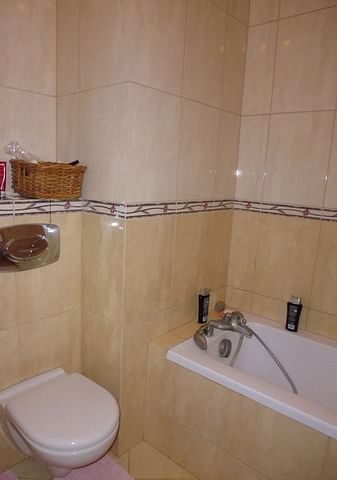 Mieszkanie 5 pokojowe na Sprzedaż