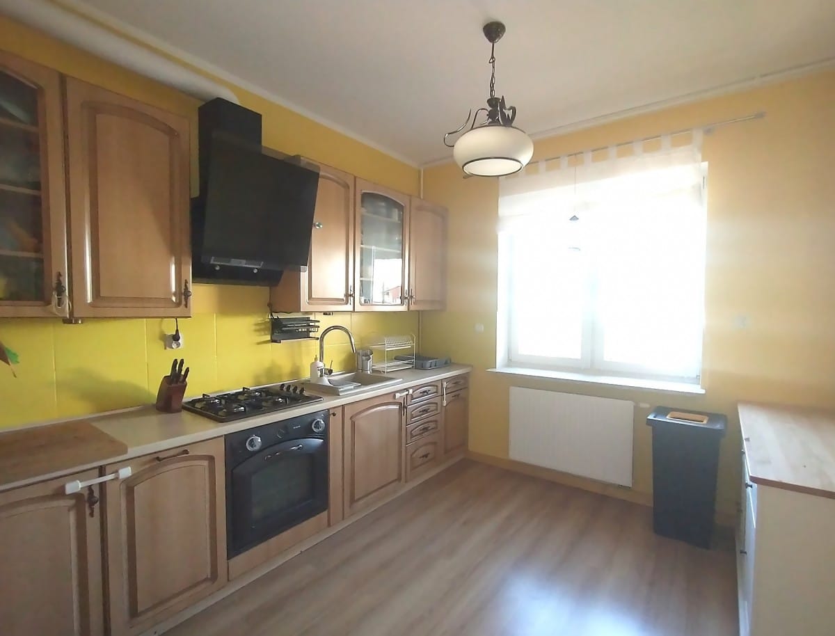 Dom 5 pokojowe na Sprzedaż