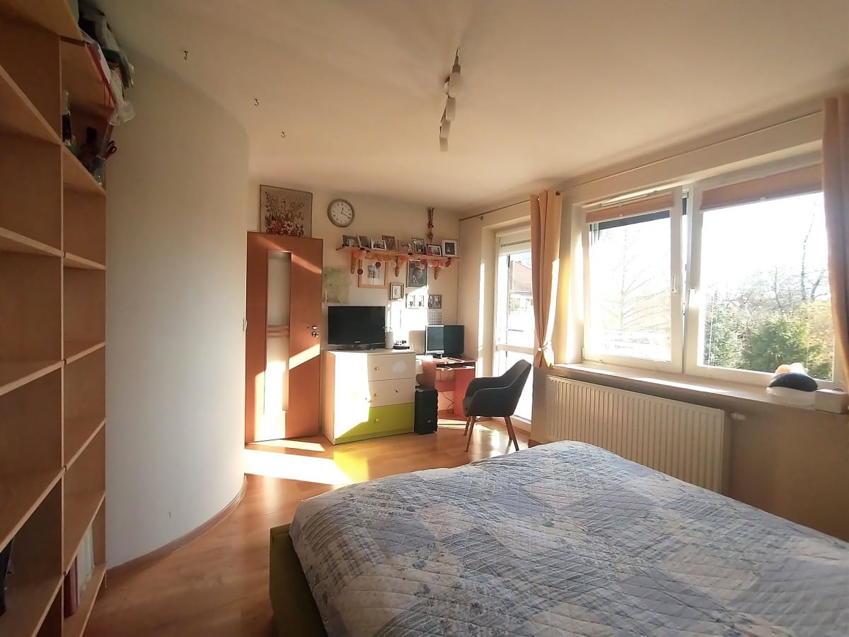 Dom 5 pokojowe na Sprzedaż