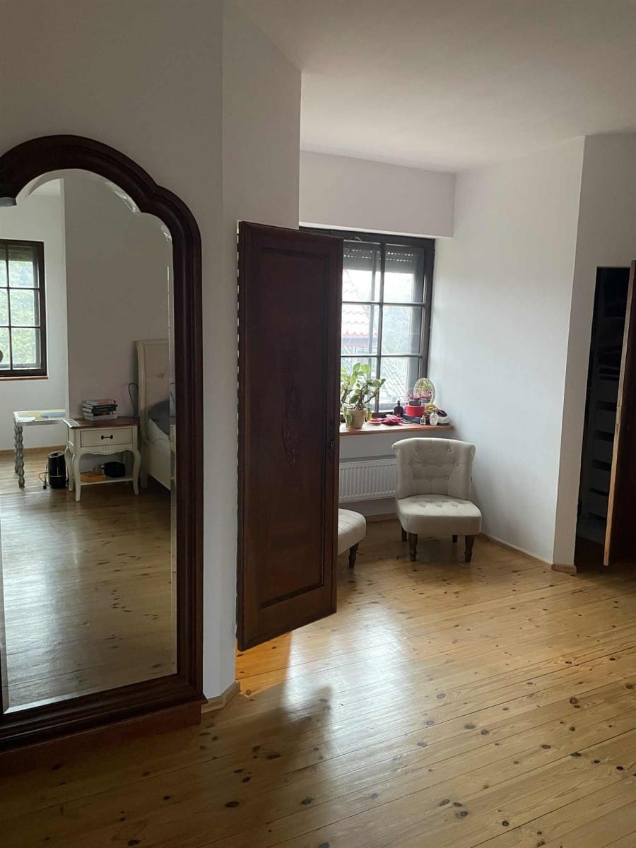 Dom 5 pokojowe na Sprzedaż