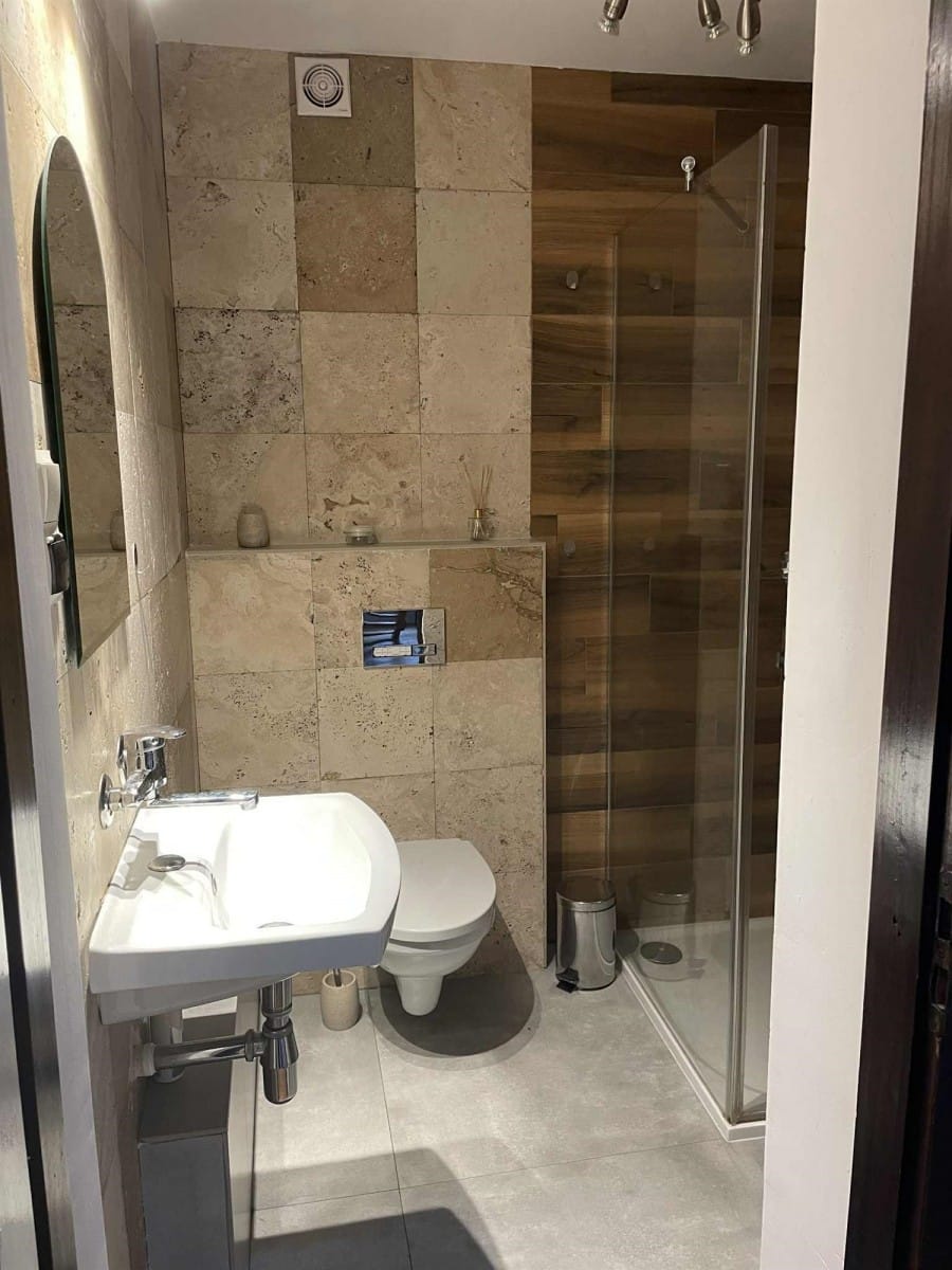 Dom 5 pokojowe na Sprzedaż