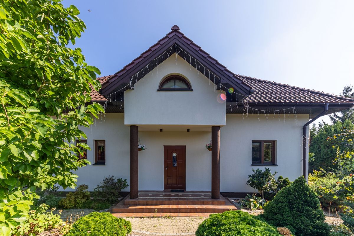 Dom 5 pokojowe na Sprzedaż