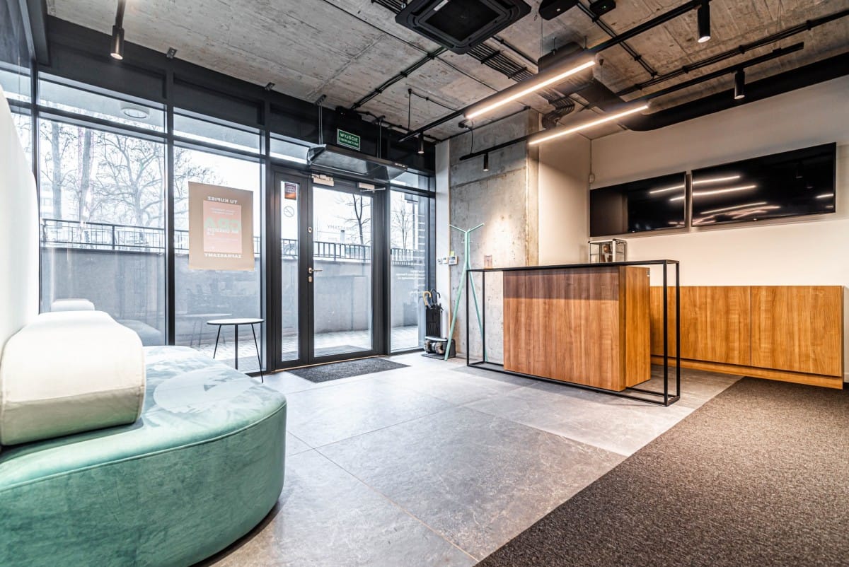 Lokal użytkowy  pokojowe na Sprzedaż