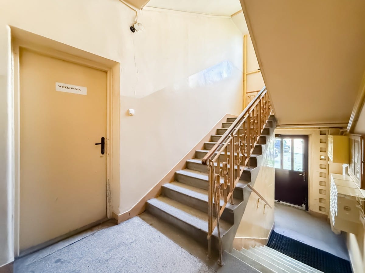 Mieszkanie 1 pokojowe na Sprzedaż