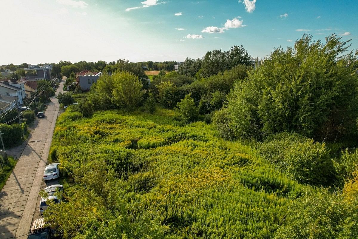 Działka  pokojowe na Sprzedaż