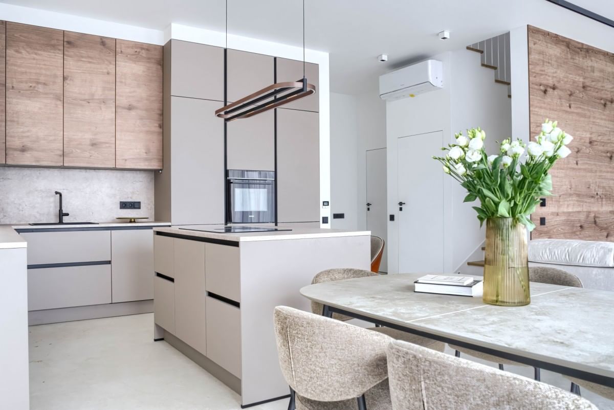 Dom 5 pokojowe na Sprzedaż