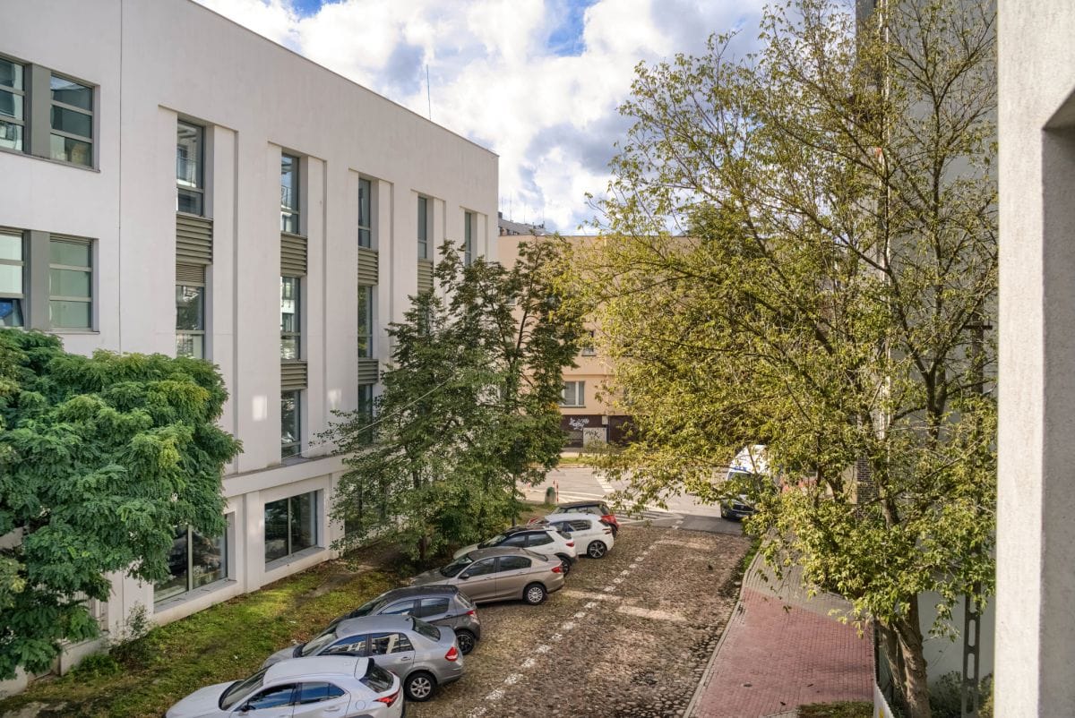 Mieszkanie 3 pokojowe na Sprzedaż