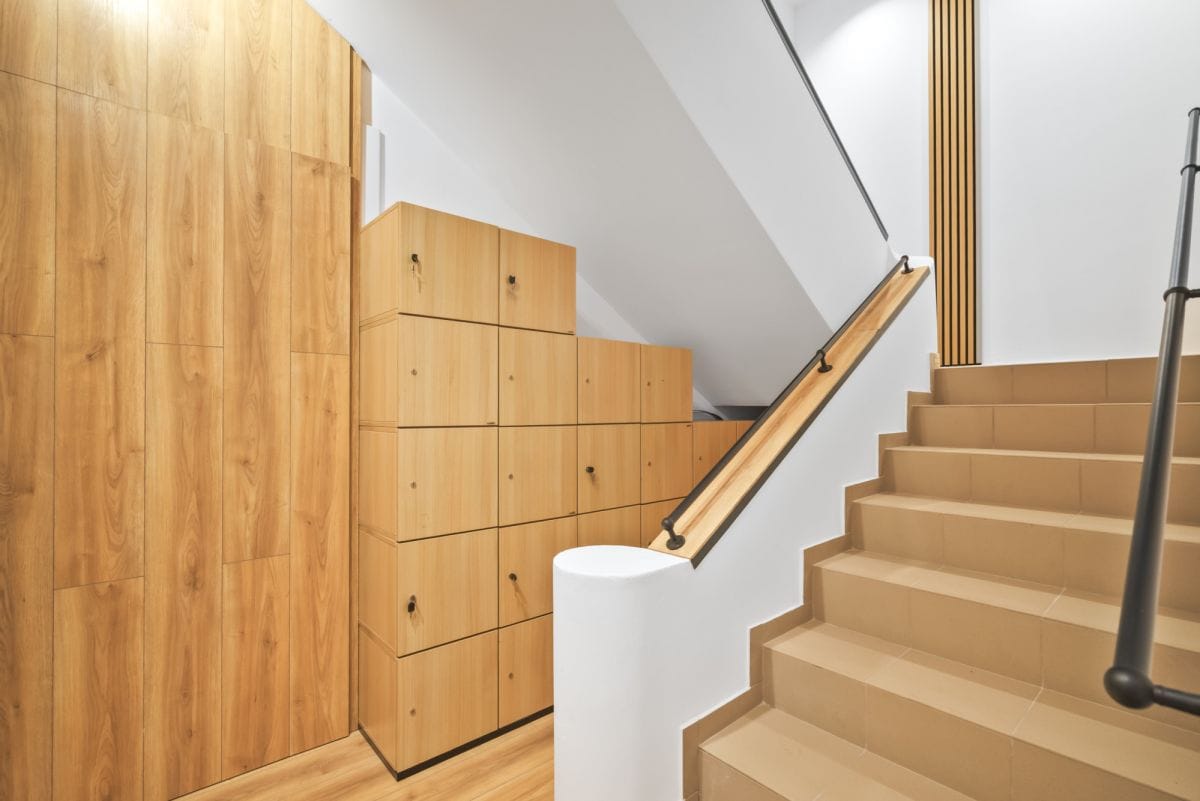 Dom 10 pokojowe na Sprzedaż