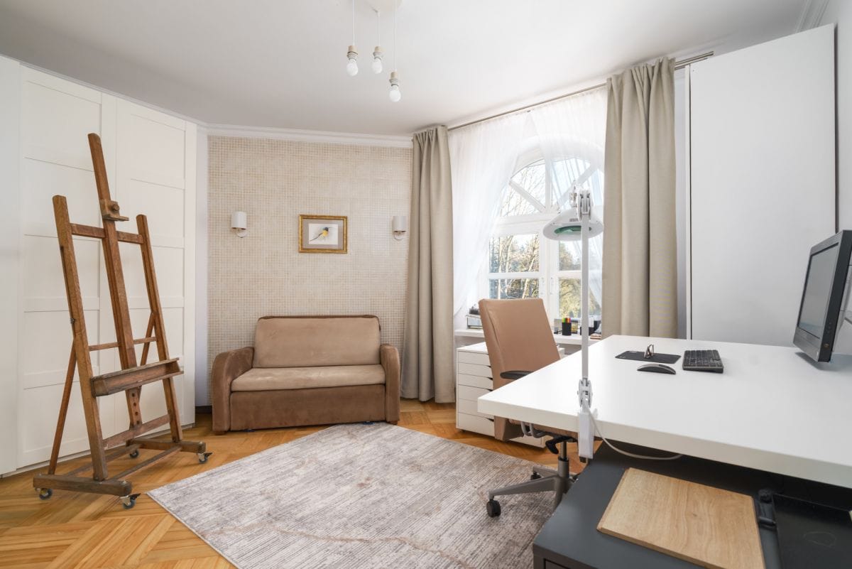 Lokal użytkowy  pokojowe na Sprzedaż