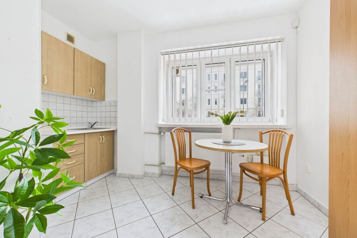 Lokal użytkowy  pokojowe na Sprzedaż