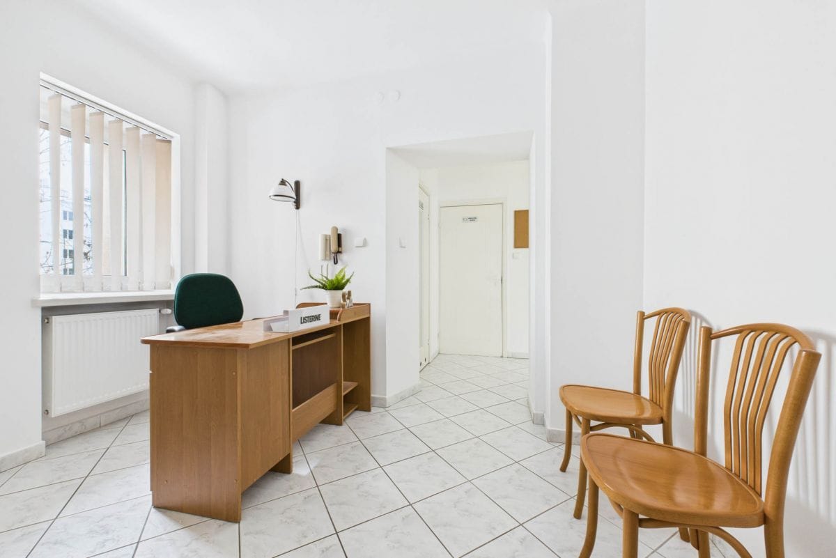 Lokal użytkowy  pokojowe na Sprzedaż