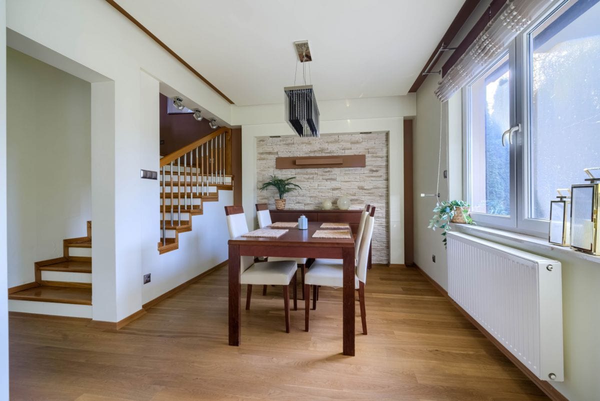 Dom 5 pokojowe na Sprzedaż