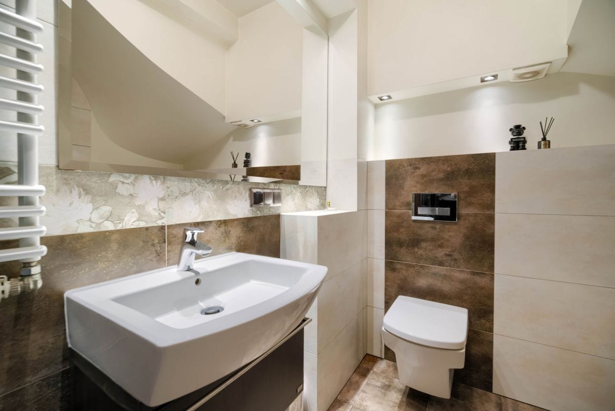 Dom 5 pokojowe na Sprzedaż