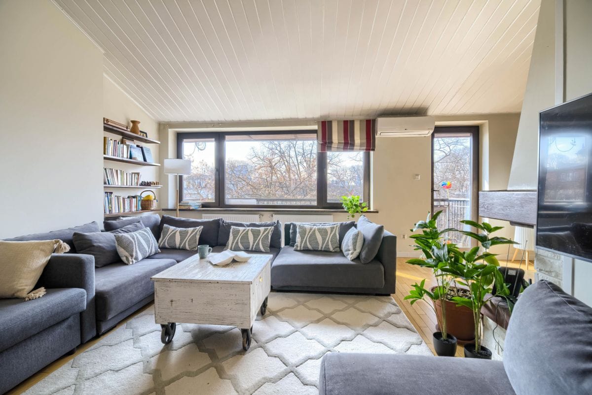 Mieszkanie 5 pokojowe na Sprzedaż