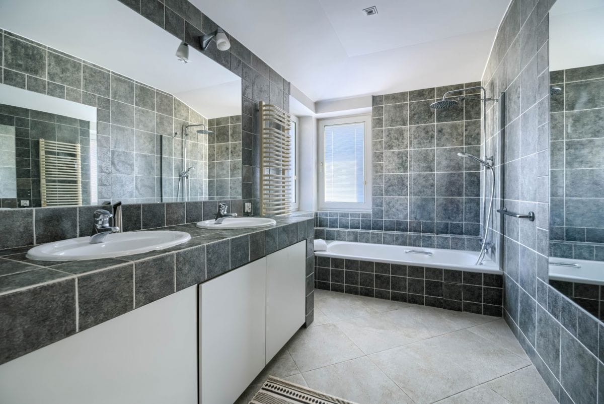 Mieszkanie 5 pokojowe na Sprzedaż