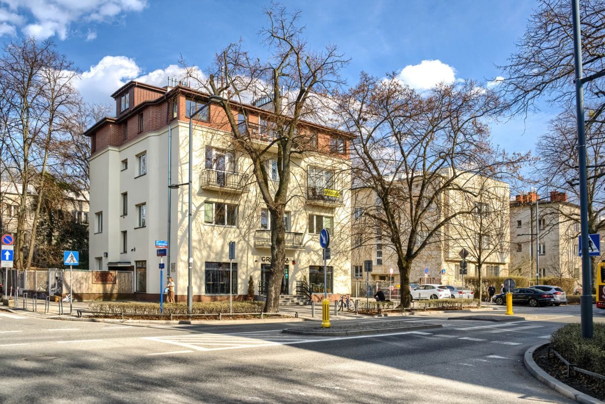 Mieszkanie 5 pokojowe na Sprzedaż