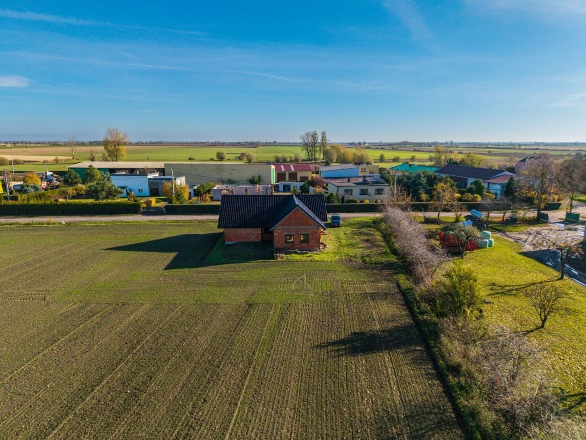 Dom 4 pokojowe na Sprzedaż