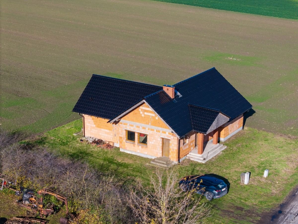 Dom 4 pokojowe na Sprzedaż