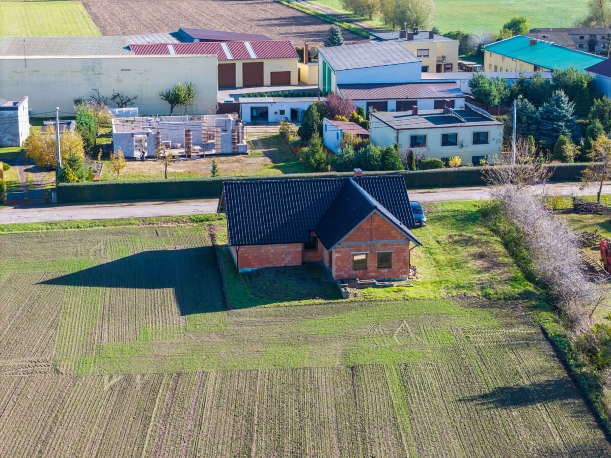 Dom 4 pokojowe na Sprzedaż