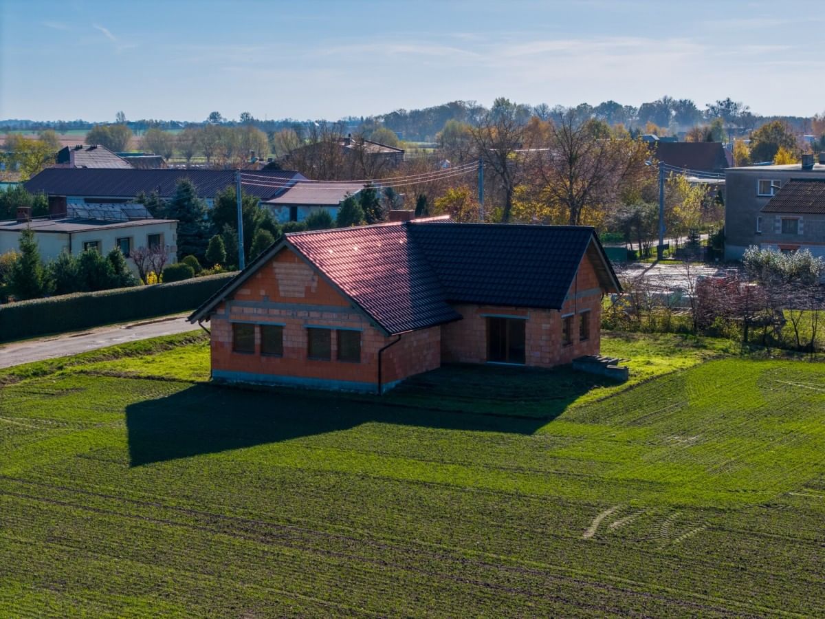 Dom 4 pokojowe na Sprzedaż