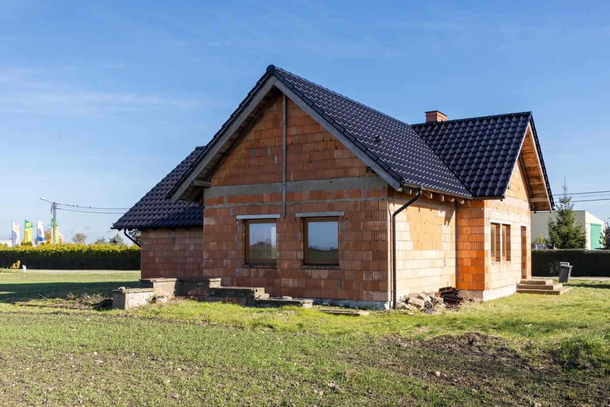 Dom 4 pokojowe na Sprzedaż