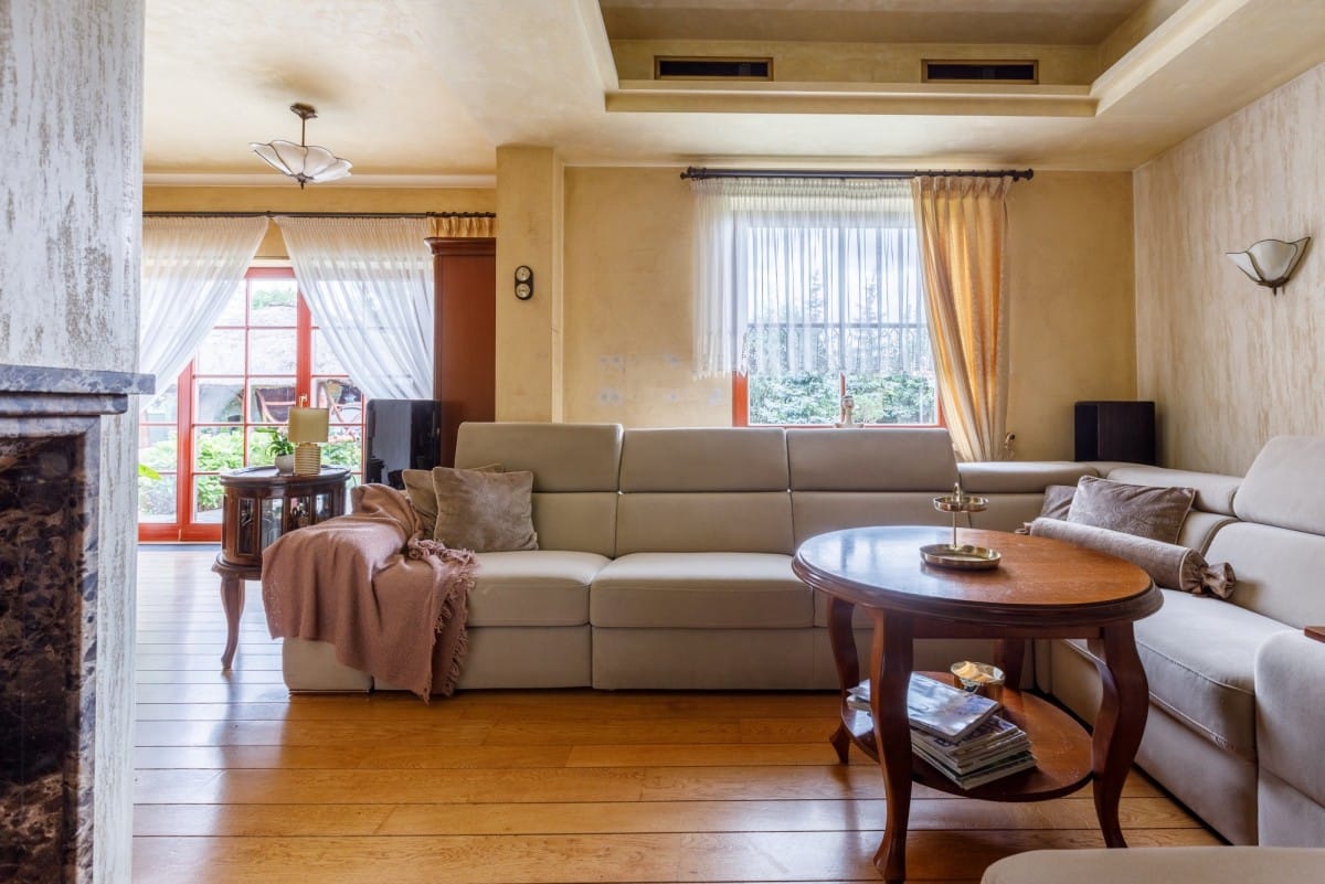 Dom 6 pokojowe na Sprzedaż