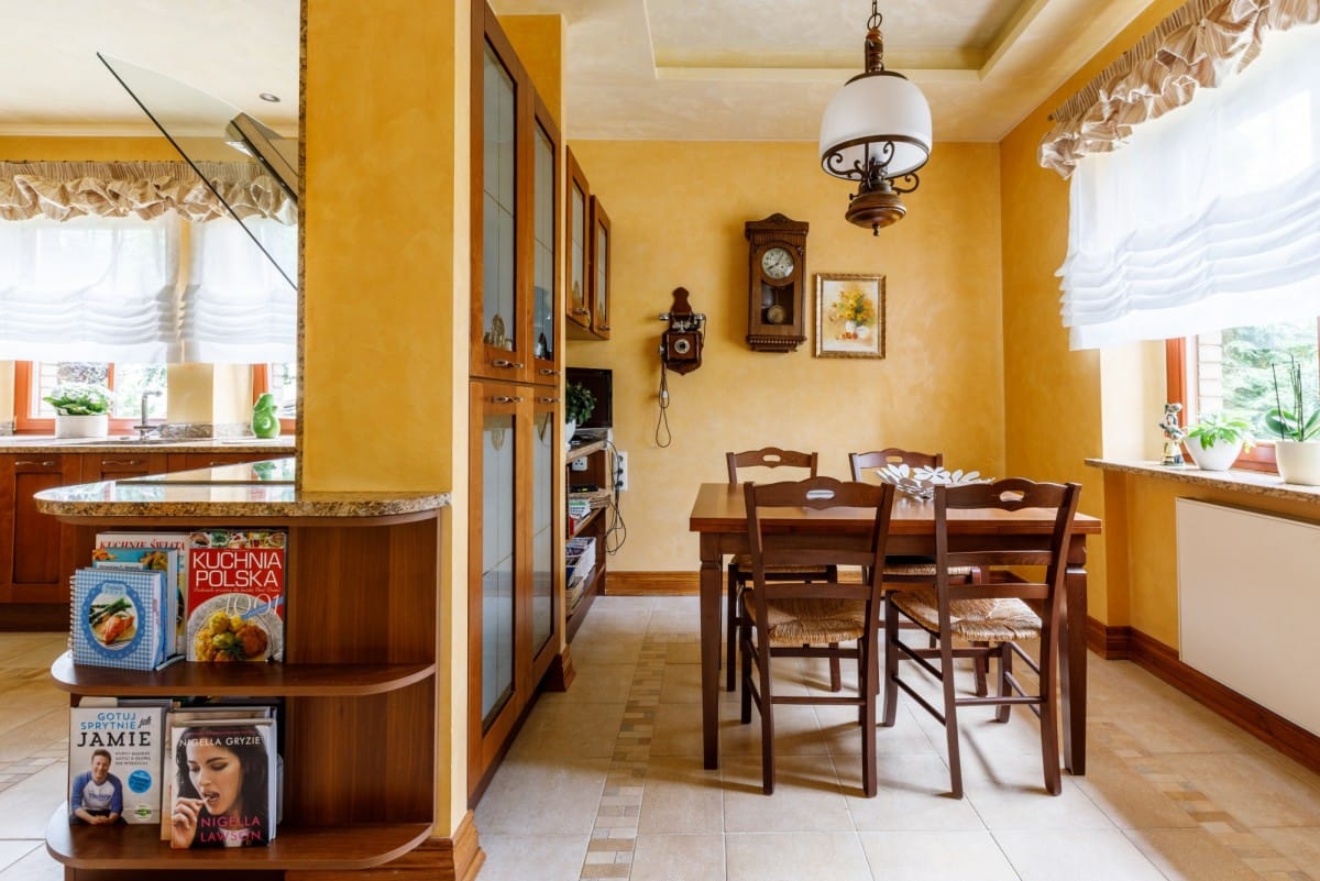 Dom 6 pokojowe na Sprzedaż