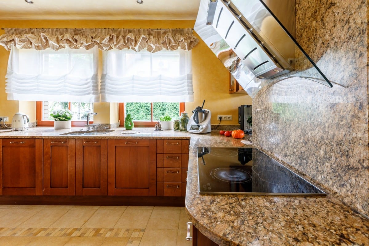 Dom 6 pokojowe na Sprzedaż