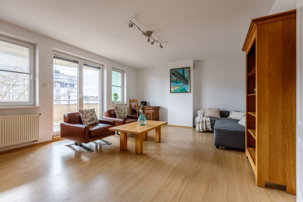 Mieszkanie 6 pokojowe na Sprzedaż