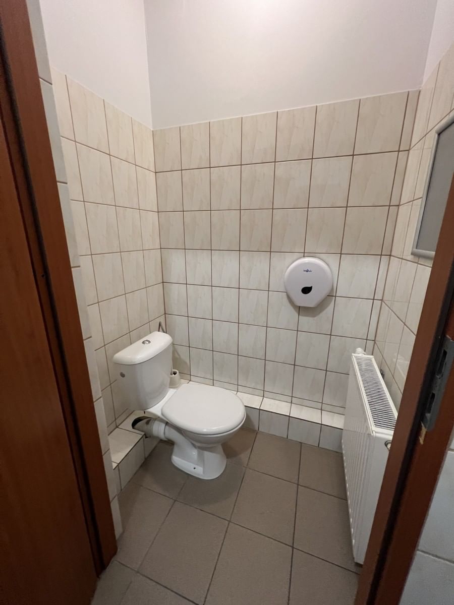 Lokal użytkowy  pokojowe na Sprzedaż