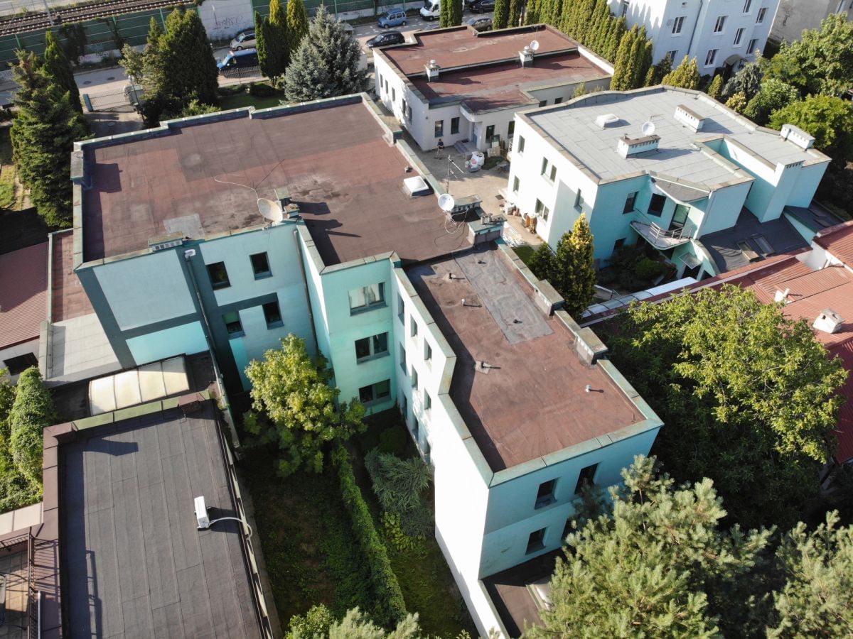 Lokal użytkowy  pokojowe na Sprzedaż