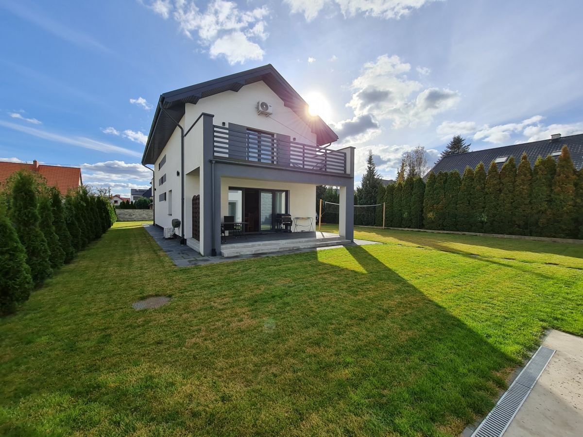 Dom 7 pokojowe na Sprzedaż