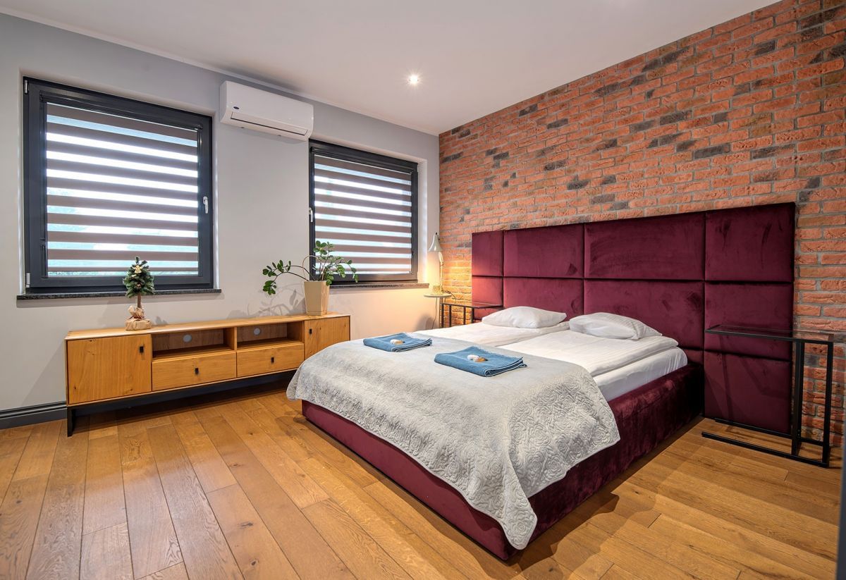 Dom 7 pokojowe na Sprzedaż