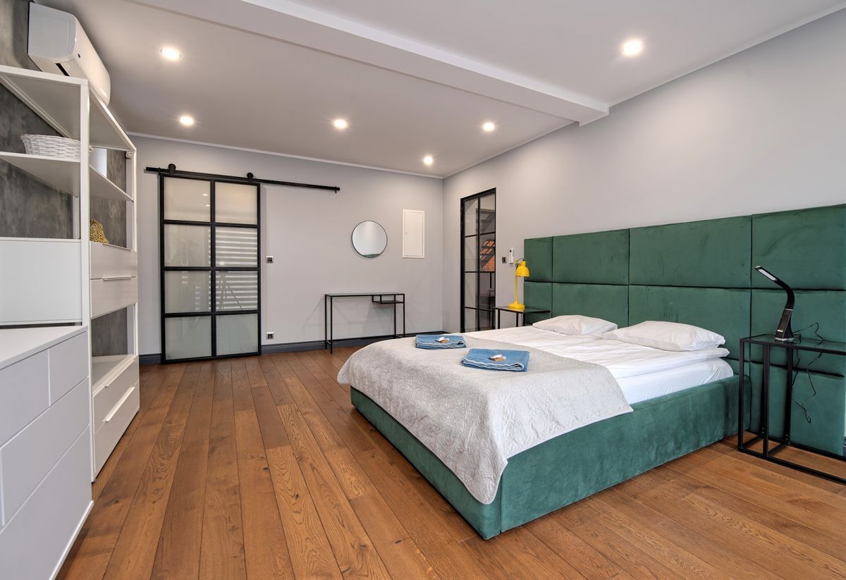 Dom 7 pokojowe na Sprzedaż