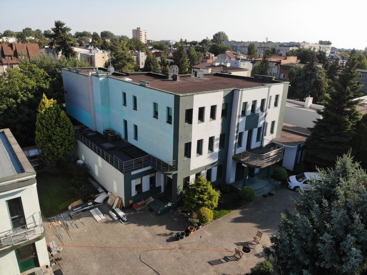 Lokal użytkowy  pokojowe na Sprzedaż