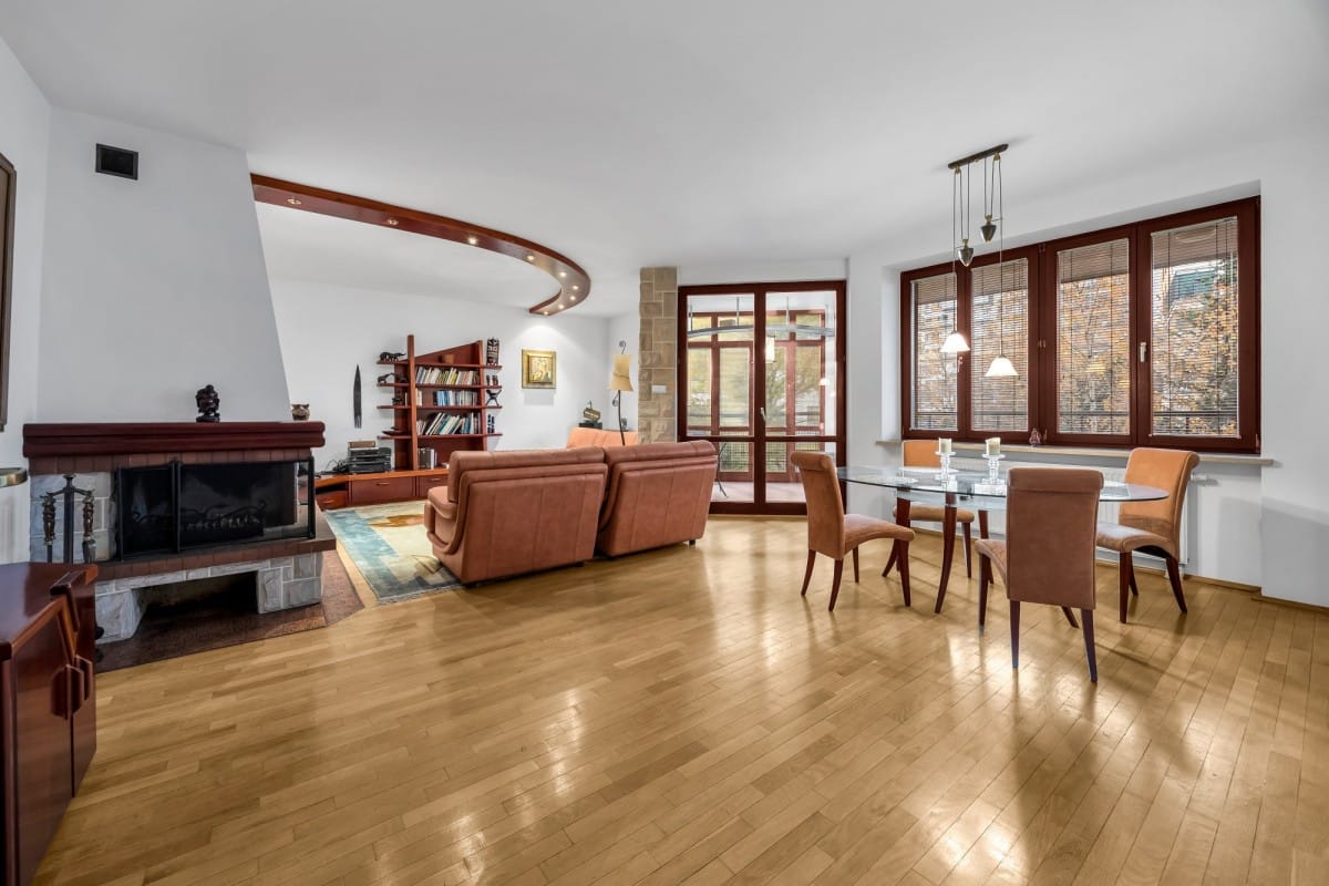 Mieszkanie 3 pokojowe na Sprzedaż