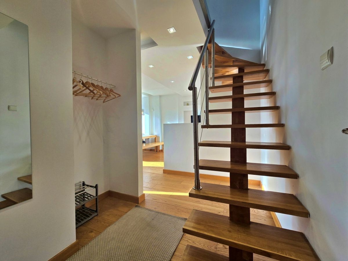 Mieszkanie 4 pokojowe na Wynajem