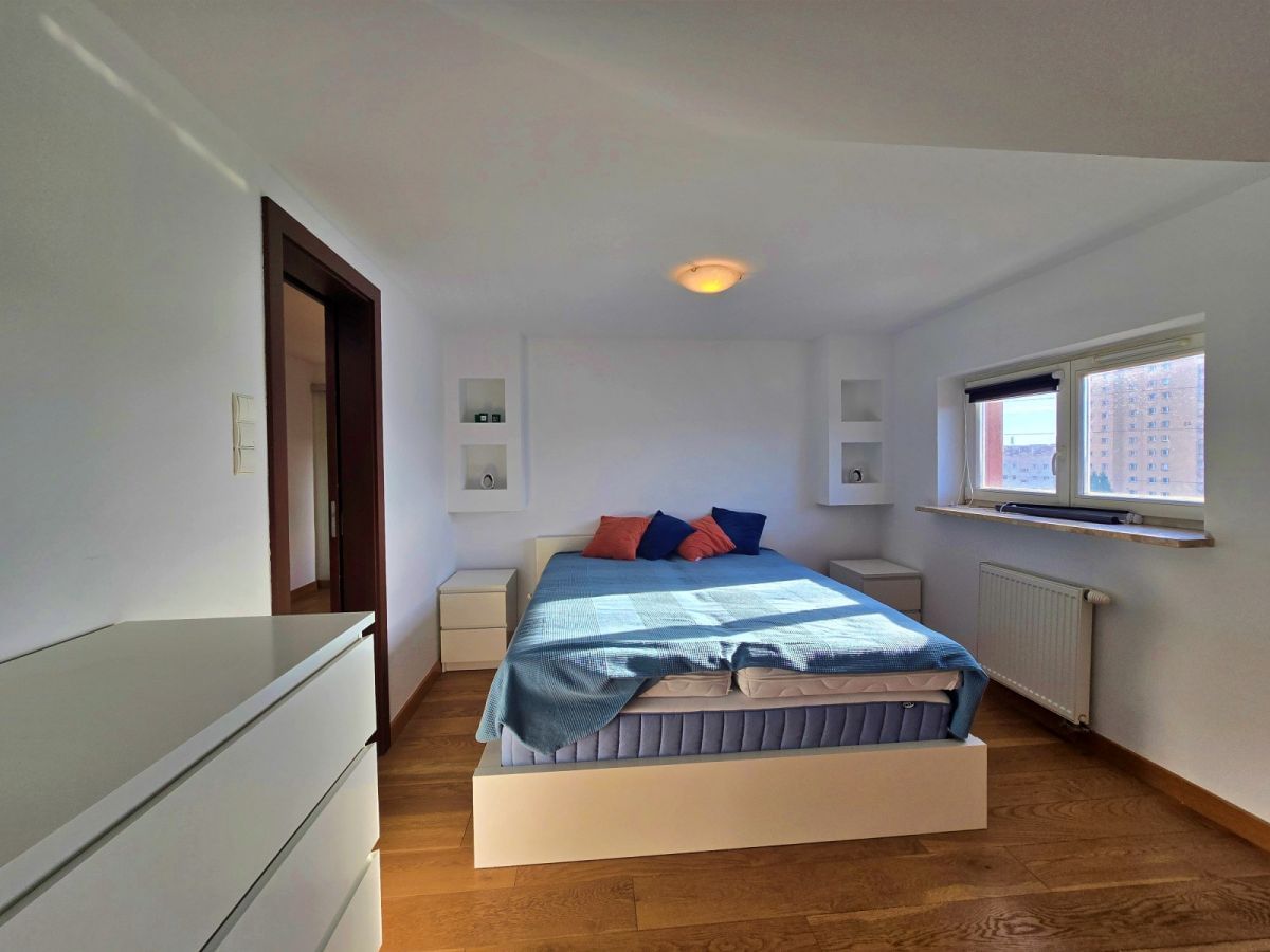 Mieszkanie 4 pokojowe na Wynajem