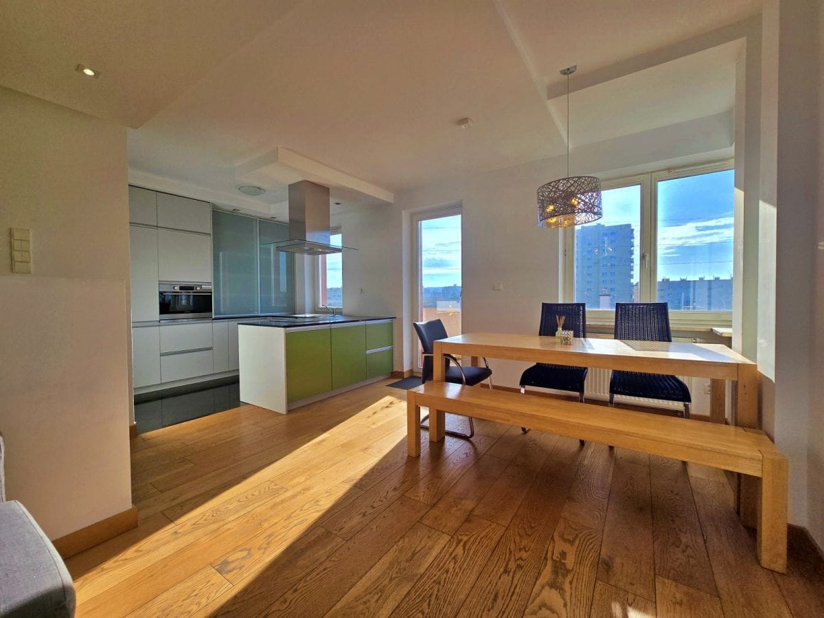 Mieszkanie 4 pokojowe na Wynajem