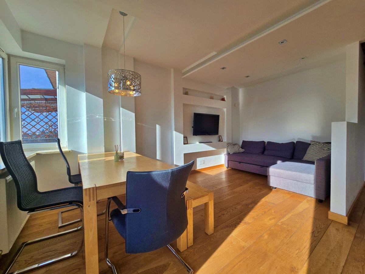 Mieszkanie 4 pokojowe na Wynajem