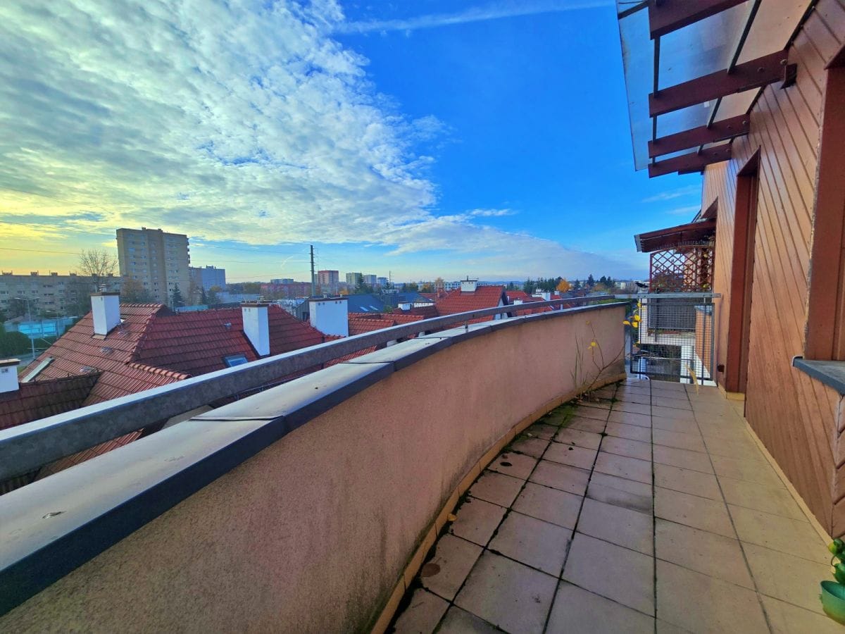 Mieszkanie 4 pokojowe na Wynajem