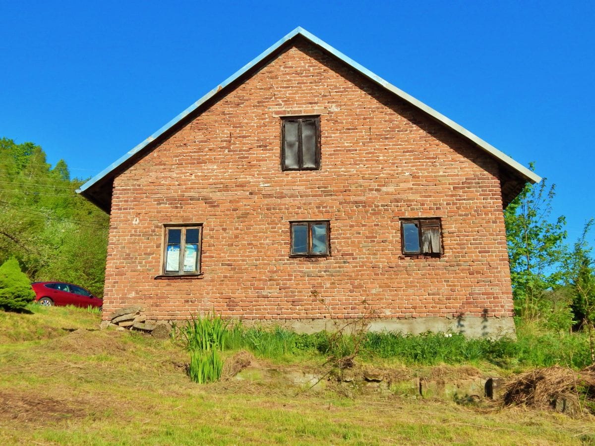 Dom 4 pokojowe na Sprzedaż