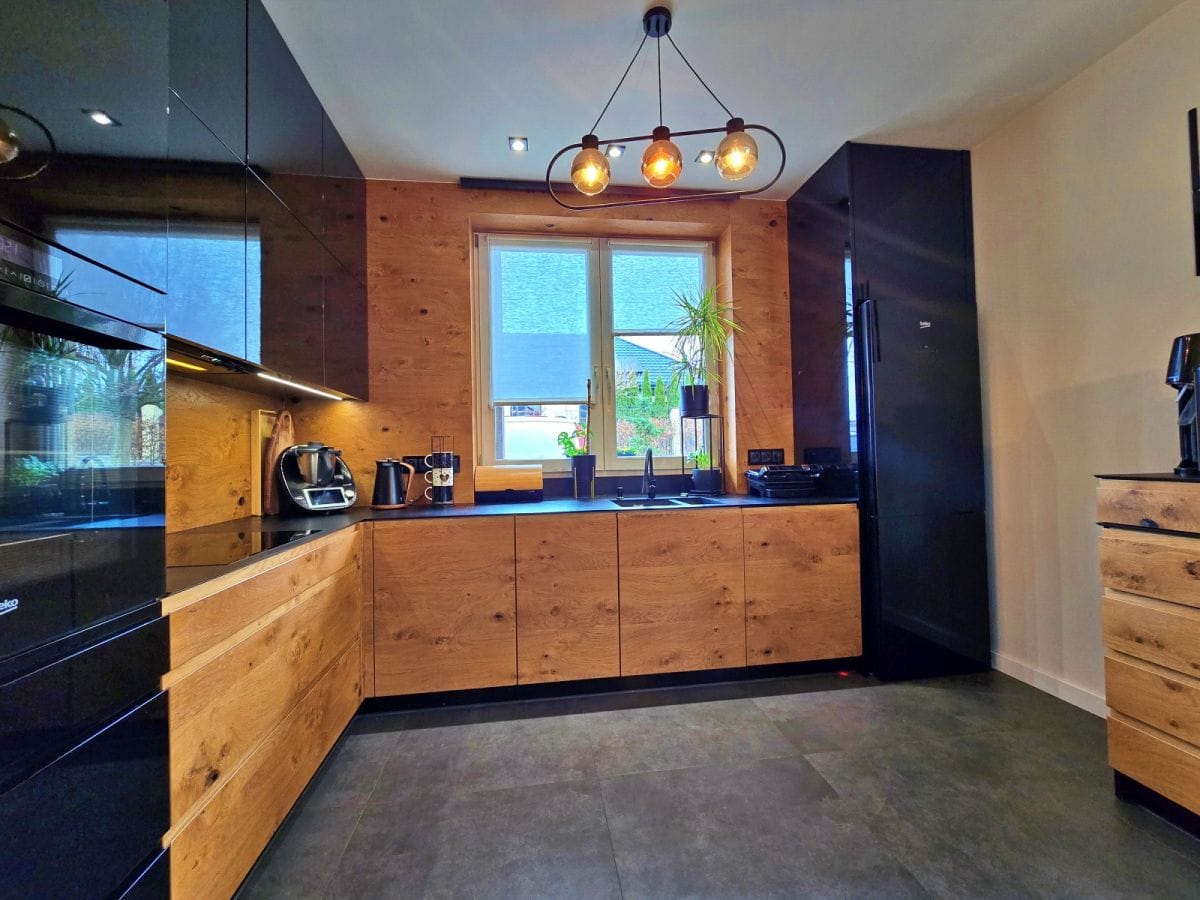 Dom 6 pokojowe na Sprzedaż