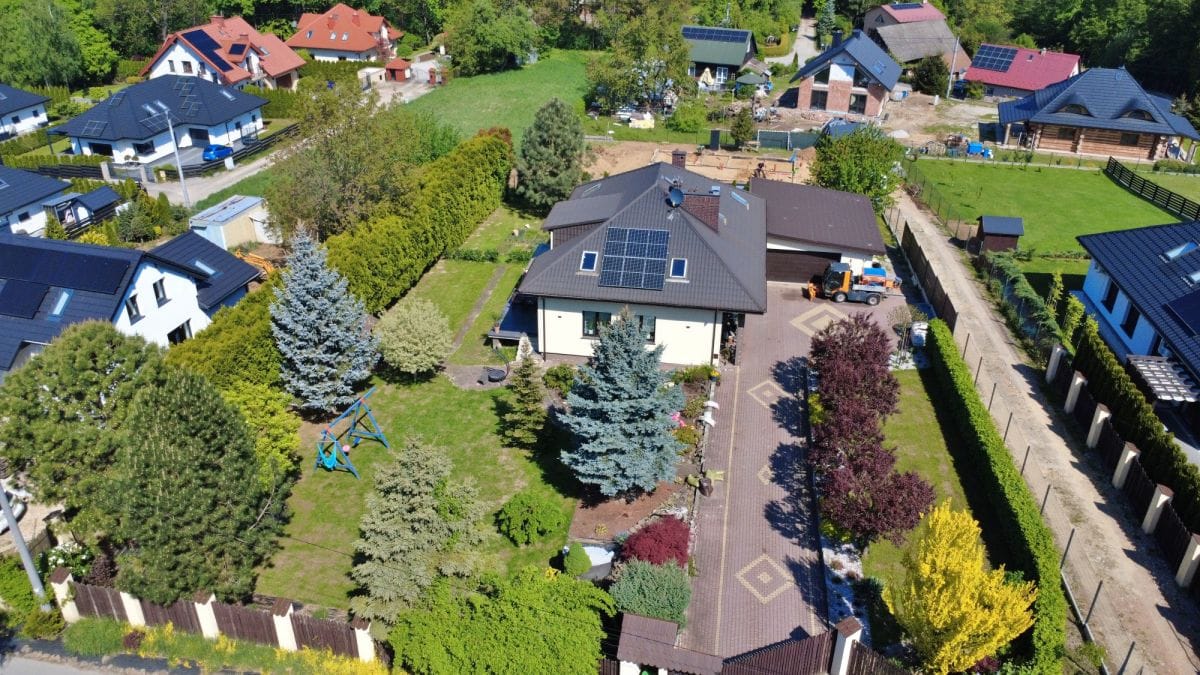 Dom 6 pokojowe na Sprzedaż