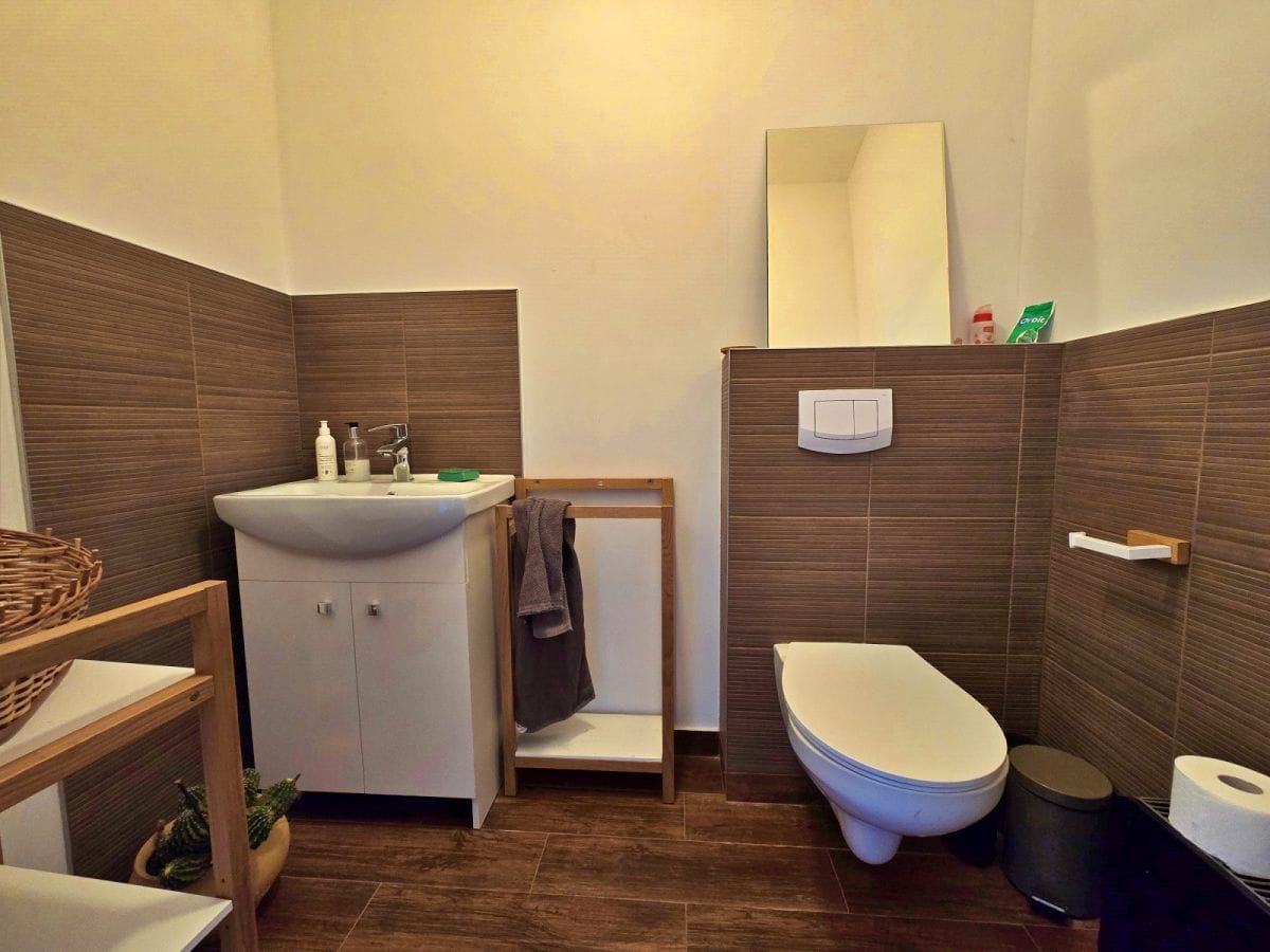 Dom 6 pokojowe na Sprzedaż