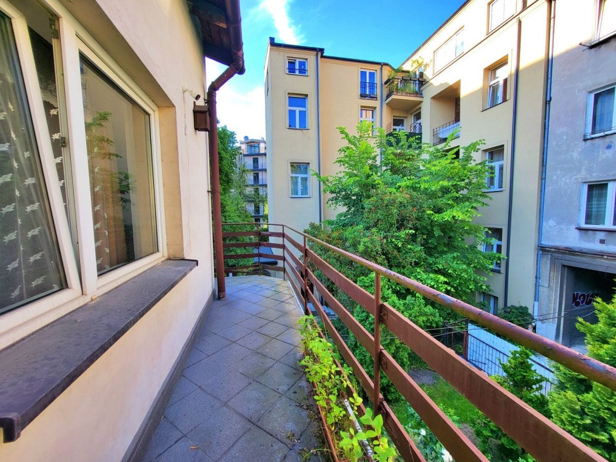 Dom 9 pokojowe na Sprzedaż