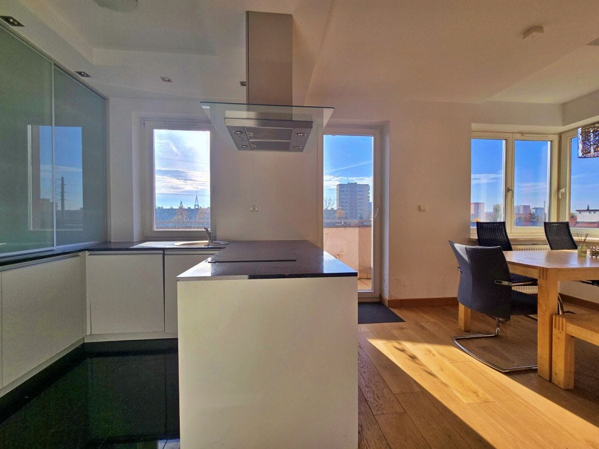 Mieszkanie 4 pokojowe na Wynajem