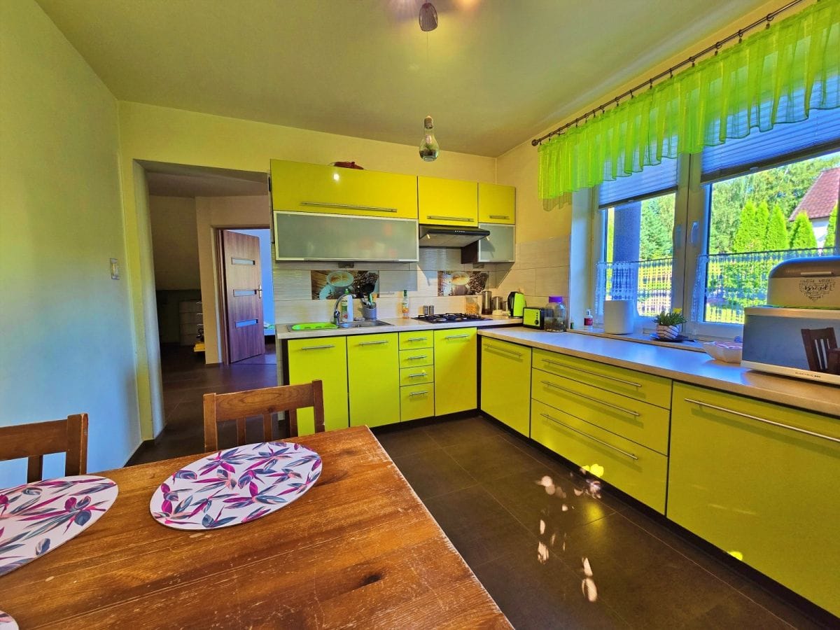 Dom 5 pokojowe na Sprzedaż